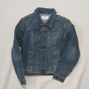 Time and Tru Blue Denim Jean Jacket Size Medium NEW